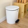 PAPELERA CON PEDAL PEDALBIN 8 LITROS BLANCO/GRIS